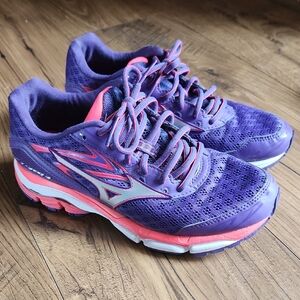Mizuno Women's Athletic Shoes in Purple and Coral